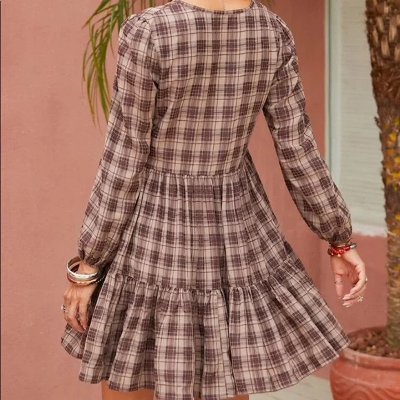 Plaid ruffle hem lantern sleeve blouse plum - Picture 5 of 16